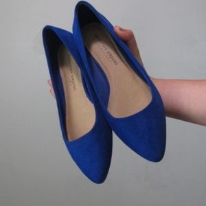 NWOT Christian Siriano blue flats